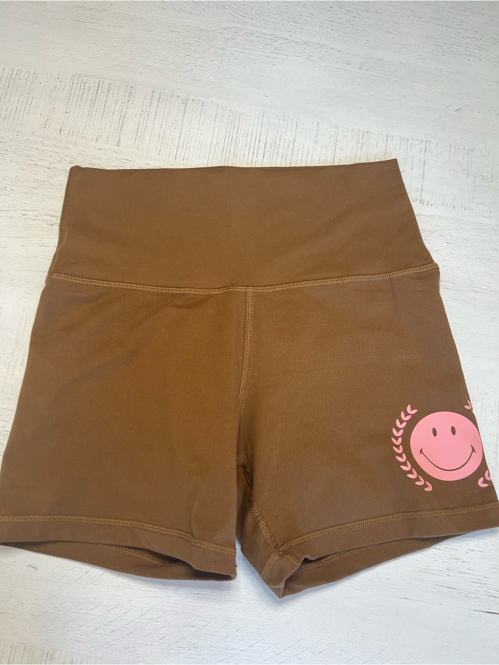 Aerie OFFLINE High-Waist Women’s Active Shorts with Pink Smile Graphic